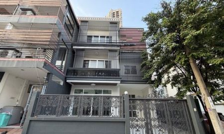 ให้เช่าอาคารพาณิชย์ / สำนักงาน - ให้เช่าอาคาร 3 ชั้น 400 ตารางเมตร สุขุมวิทซอย 46 ใกล้บีทีเอสพระโขนง ทำออฟฟิศใด้ไม่จดบริษัท