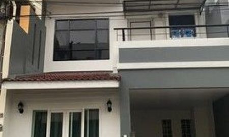 ให้เช่าทาวน์เฮาส์ - ให้เช่าโฮมออฟฟิศ ใกล้ รถไฟฟ้าเส้นสุขุมวิท สถานีแบริ่ง และ รถไฟฟ้าเส้นศรีนครินทร์ สถานีศรีลาซาล จดทะเบียนบริษัทได้ ไพรมเพลสสุขุมวิท105บางนา