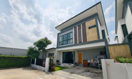 ขายบ้าน - ขายบ้านใกล้เซ็นทรัล ศาลายา อีโค เฮ้าส์ ปิ่นเกล้า-ศาลายา บ้านพร้อมอยู่ แปลงมุม ECO HAUS Pinklao Salaya