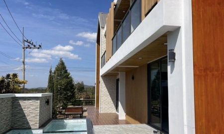 ขายที่ดิน - ขายบ้านพลูวิลล่า เขาใหญ่ บ้านใหม่ พร้อมสระว่ายน้ำ ราคา 13.9 ล้านบาท โฉนดครุฑแดง 100 ตารางวา