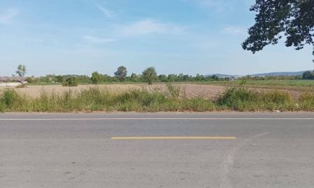 ขายที่ดิน - ขายที่ดินแปลงยาว 24 ไร่ ใกล้นิคมเกตเวย์ ติดถนนเส้นหนองครก3015 ใกล้ถ.สัตหีบ-พนมสารคาม331 - 1 กม. จ.ฉะเชิงเทรา