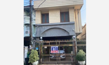 ขายทาวน์เฮาส์ - ขายทาวน์เฮ้าส์ 3 ชั้น ซอยลาดปลาเค้า 33 ต่อเติมใหม่ 29 ตร.วา 4 นอน 3 น้ำ หน้าบ้านไม่ชนกับบ้านอื่น