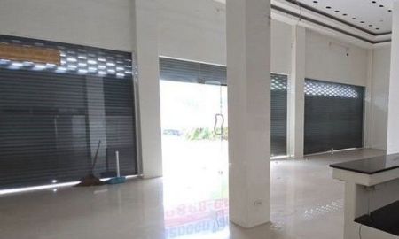 ให้เช่าอาคารพาณิชย์ / สำนักงาน - ให้เช่าอาคารพาณิชย์ 4.5 ชั้น 3 คูหา 70 ตารางวา 5 ห้องนอน 5 ห้องน้ำ ถนนรัชดาพิเษก ห่าง BTS ตลาดพลูเพียง 500 ม.