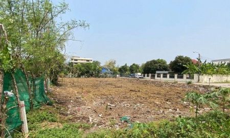 ขายที่ดิน - ขายที่ดิน 440 ตรว รามอินทรา42 ย่านนวลจันทร์ แปลงใหญ่หัวมุมติดถนนซอย ปากซอยติด MRT รามอินทรา กม.6