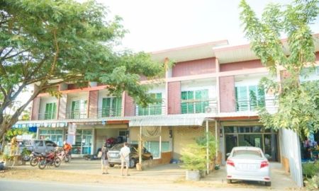 ขายอาคารพาณิชย์ / สำนักงาน - อาคาร 2 ชั้น 2 คูหา 30 ตร.ว. สยามทีวี ดิจิตอลสโตร์(ลำพูน) 400ม.อาคารพาณิชย์ 2 นอน 2 น้ำ 240 ตร.ม. พร้อมเฟอร์ฯ ม.ลำพูน-ป่าซาง