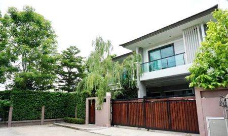 ให้เช่าบ้าน - ให้เช่า] หมู่บ้าน เดอะ ปาล์ม พัฒนาการ / 3 ห้องนอน 3 ห้องน้ำ / 80 ตรว. 225 ตรม. **130,000**