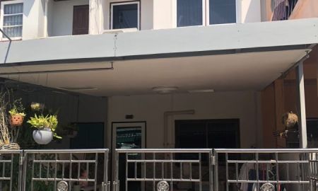 ขายทาวน์เฮาส์ - ขาย ทาวน์เฮ้าส์ 2 ชั้น ม.สวนทิพย์ คลองลำเจียก 12 นวลจันทร์ เนื้อที่ 16 ตร.ว 2 นอน 2 น้ำ สภาพดี พร้อมเข้าอยู่ รีบขายด่วน