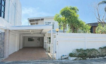 ขายบ้าน - บ้านเดี่ยว พระราม 9 ใกล้ the nine พื้นที่ 63 ตร.ว.