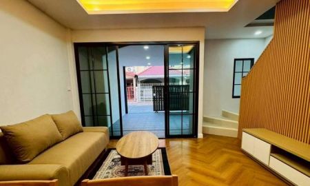 ขายทาวน์เฮาส์ - ขายทาวน์เฮ้าส์ 2 ชั้น หมู่บ้าน บัวทอง 3 เนื้อที่ 20 ตารางวา 3 ห้องนอน 2 ห้องน้ำ ตำบลบางรักพัฒนา อำเภอบางบัวทอง จังหวัดนนทบุรี