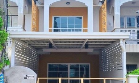 ขายทาวน์เฮาส์ - ขายทาวน์เฮ้าส์ 2 ชั้น หมู่บ้านเพชรสยาม 1 ซอยเลียบคลองภาษีเจริญฝั่งใต้ 5/3 เนื้อที่ 19 ตารางวา 2 ห้องนอน แขวงหนองแขม เขตหนองแขม กรุงเทพมหานคร