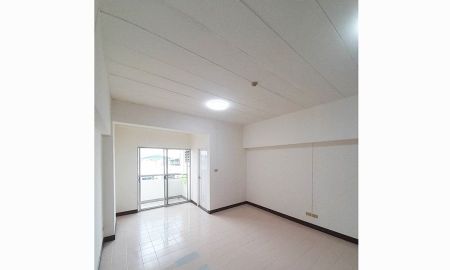 ขายคอนโด - ขายคอนโด สินธานี เรสซิเด้นท์ ทาวเวอร์ 29.36 ตารางเมตร ชั้น6 พร้อมเข้าอยู่ ใกล้ MRT รามอินทรา กม.9