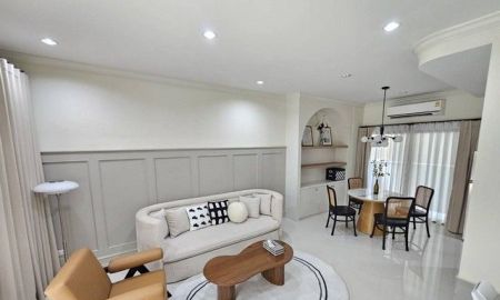 ให้เช่าทาวน์เฮาส์ - ให้เช่าทาวโฮม3ชั้น ใกล้ Brighton College Bangkok ,Wellington College School หลังมุม บ้านกลางเมือง พระราม 9 - กรุงเทพกรีฑา