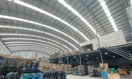 ขายโรงงาน / โกดัง - ขายโกดัง ซอยเจ็ดศอก สมุทรสาคร ผังสีชมพู พร้อมออฟฟิศ และ บ้านหรู บนที่ดิน 3 ไร่