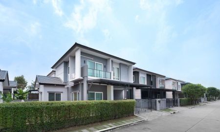 ขายบ้าน - บ้านใหม่กริ๊บ ทำเลทอง กัลปพฤกษ์ ฟรี! เฟอร์ฯ ติดถนนเมน ราคาดีสุดในโครงการ