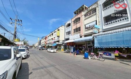 ขายอาคารพาณิชย์ / สำนักงาน - ขายอาคารพาณิชย์ 3.5 ชั้น 17 ตร.ว. ทำเลค้าขาย เคหะออเงิน สุขาภิบาล 5 จอดรถได้