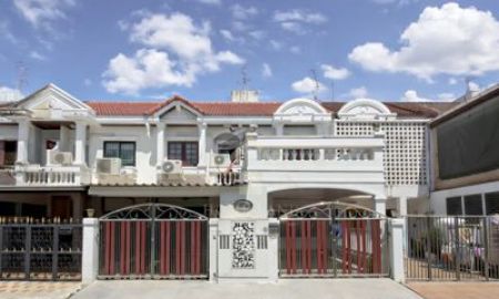 ขายทาวน์เฮาส์ - ทาวน์เฮ้าส์ 2 หลังตีทะลุ หมู่บ้าน นันทนาการ์เด้น 2 ท่าอิฐ