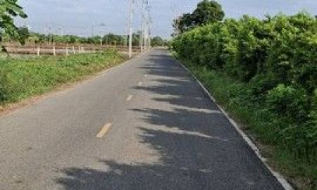 ขายที่ดิน - ขายที่ถมแล้วบางส่วน 2 ไร่ ติดถนนสองด้าน ต.บ้านโพธิ์ อ.บ้านโพธิ์ จ.ฉะเชิงเทรา