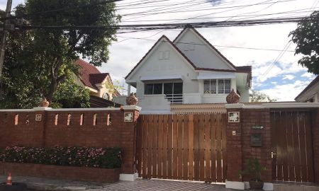 ให้เช่าบ้าน - ให้เช่า บ้านเดี่ยว นวมินทร์ 111 แยก 2 เข้าจากเลียบด่วนหรือนวมินทร์ได้ เฟอร์ครบ 30,000 บาท/เดือน