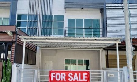 ขายทาวน์เฮาส์ - ขายทาวน์โฮม 3 ชั้น รีโนเวทใหม่ ข้างซอยวัดบางปิ้ง ถ.ศรีนครินทร์ อ.บางเมือง จ.สมุทรปราการ