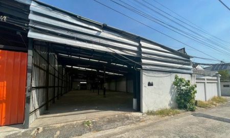 ให้เช่าโรงงาน / โกดัง - ให้เช่าโกดัง ขนาด 330 ตารางเมตร ซอยนวมินทร78 ใกล้ตลาดปัฐวิกรณ์