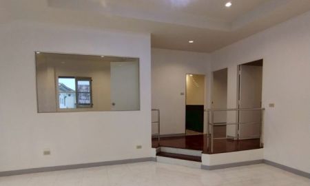 ขายทาวน์เฮาส์ - บ้านแฝด 2 ชั้น ซอยหมู่บ้านเปรมฤทัย 20 แยก 7 ซอยศรีนครินทร์48 ถนนศรีนครินทร์ แขวงหนองบอน เขตประเวศ กรุงเทพมหานคร