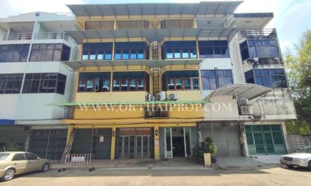 ขายอาคารพาณิชย์ / สำนักงาน - อาคารพาณิชย์ 4.5 ชั้น 3 คูหาติดกัน หมู่บ้านริมน้ำ จรัญสนิทวงศ์-บางพลัด ใกล้ MRT สิรินธร