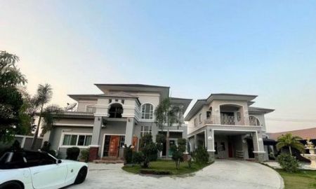 ขายบ้าน - ขายด่วนบ้านเดี่ยว เลียบคลองสี่ ลำลูกกา บ้าน2หลังพร้อมที่ดินขนาดใหญ่กว่า2ไร่16ตร.ว. ราคา18.9ล้าน ติดสนามกอล์ฟธัญธานี ใกล้สถานีรถไฟฟ้าคูคต