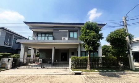 ให้เช่าบ้าน - ให้เช่า] หมู่บ้าน เซนโทร ราชพฤกษ์ - สวนผัก / 4 ห้องนอน 5 ห้องน้ำ / 80 ตรว. 260 ตรม. **60,000**