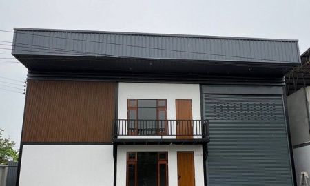 ให้เช่าโรงงาน / โกดัง - ให้เช่าโกดังพร้อมออฟฟิศ 2 ชั้น พื้นที่ รวม 332 ตารางเมตร ริมถนนซอยธารทอง ตลาดเอซี ย่านลำลูกกา-รังสิตคลอง 4