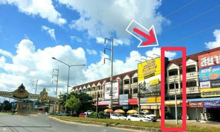 ขายอาคารพาณิชย์ / สำนักงาน - ขายด่วนตึก 3 ชั้นทำเลทอง ติดซุ้มประตูเมืองศรีสะเกษ ใกล้ Lotus,mackro