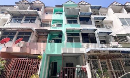 ขายทาวน์เฮาส์ - ทาวน์ โฮม 4.5 ชั้น | 16.7 ตรว. | พื้นที่ใช้สอย 220 ตรม. | 8 นอน | 8 น้ำ | ผู้เช่าเต็มทุกห้อง ยิลด์ 7.5 | หน้าบ้านทิศใต้ | ใกล้สถานีทีโอที