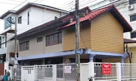 ให้เช่าบ้าน - ให้เช่า บ้านเดี่ยว ซอยรามอินทรา 5 แยก 3 แอร์ทั้งหลัง เดินทางสะดวก ราคา 13,000 บาท/เดือน