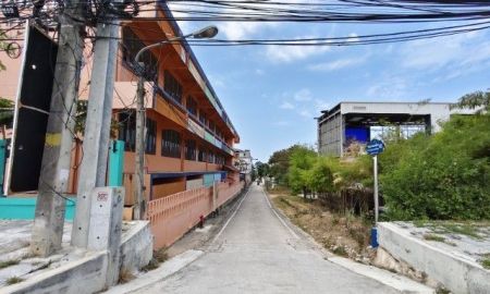 ขายอาคารพาณิชย์ / สำนักงาน - ขายโรงเรียนณัฏฐเวศม์ สัตหีบ ทำเลดี ติดถนนสุขุมวิท จังหวัดชลบุรี