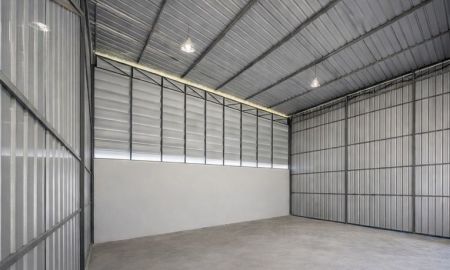 ให้เช่าโรงงาน / โกดัง - มาแล้วจ้า! โกดังว่างให้เช่า ย่านสายไหม31 มีสิ่งอำนวยความสะดวกมากมาย มีร้านวัสดุ อุปกรณ์งานช่าง สะดวกสุดๆ สำหรับผู้เช่าที่ต้องขนสินค้าเข้า ออกบ่อย