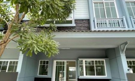 ให้เช่าทาวน์เฮาส์ - ให้เช่า] หมู่บ้าน วิลลาจจิโอ ศรีนครินทร์ - บางนา / 2 ห้องนอน 3 ห้องน้ำ / 18 ตรว. 110 ตรม. **20,000**