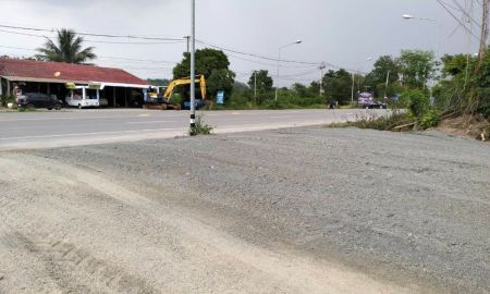 ให้เช่าที่ดิน - ขายหรือให้เช่าที่ดินเปล่าเขาใหญ่ 3 งาน 94 ตรว ติดถนนใหญ่ ถมแล้ว