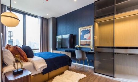 ขายคอนโด - Muniq Langsuan คอนโดหรู ใจกลางต้นสน ใกล้สวนลุม