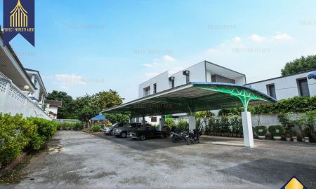 ขายที่ดิน - ขายที่ดินสีแดง แปลงสวย ถนนพระราม 9 ขนาด 266 วา สร้างตึก 8 ชั้นได้ ทำเลศักยภาพ พื้นที่สวย