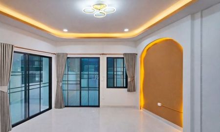 ให้เช่าทาวน์เฮาส์ - ทาวน์เฮาส์ 2นอน 2-3A/C โรงเรียนเศรษฐบุตร สินแพทย์เสรีรักษ์ 2น้ำ หลังมุม MRT สายสีชมพู 300 ม. ใกล้ตลาดมีนบุรี 800ม. 26 ตร.ว