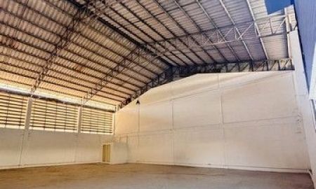 ให้เช่าโรงงาน / โกดัง - ให้เช่าโกดัง 400 ตารางเมตร ถนนเทพารักษ์ กม.26 ตำบลบางเสาธง อำเภอบางเสาธง เหมาะแก่การทำโรงงาน ขนาดเล็ก และคลังสินค้า