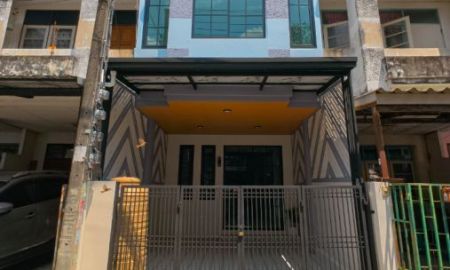 ขายทาวน์เฮาส์ - ขายทาวน์เฮ้าส์ 2 ชั้น 2 นอน 2 น้ำ หมู่บ้านซิลค์วิลเลจ ซ.สายไหม 54 ทำเลดี รีโนเวทใหม่ แถมเฟอร์นิเจอร์ หิ้วกระเป๋าเข้าอยู่ได้เลย