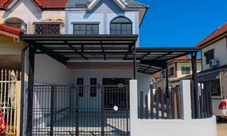 ขายทาวน์เฮาส์ - ขายบ้านหลังมุม รีโนเวทใหม่ พร้อมเข้าอยู่ ทาวน์เฮ้าส์ 2 ชั้น 3 นอน 2 น้ำ หมู่บ้านวงศกร 3ทำเลดี ใกล้ตลาดและรถไฟฟ้า