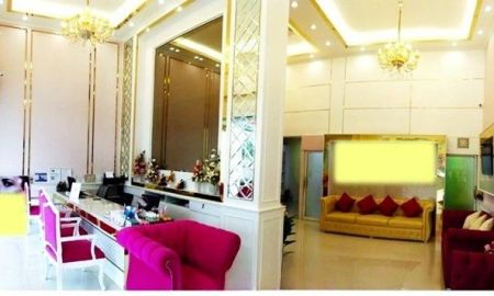 ให้เช่าอาคารพาณิชย์ / สำนักงาน - ใกล้ MRT กระทรวงสาธารณสุข โชว์รูมแยกแคราย ให้เช่าอาคารพาณิชย์ 2 คูหา 4 ชั้น 7นอน 3น้ำ ใกล้บิ๊กซีติวานนท์