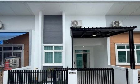 ขายทาวน์เฮาส์ - The grand ซอยเนินพลับหวานผ่อนตรง เงื่อนไข : ผ่อนนานสูงสุด 3 ปี