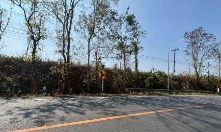 ขายที่ดิน - ขายด่วน ที่ดินแปลงสวย วิวภูเขา ติดถนนเชียงใหม่ พร้าว ตำบลแม่ปั๋ง อำเภอพร้าว จังหวัดเชียงใหม่