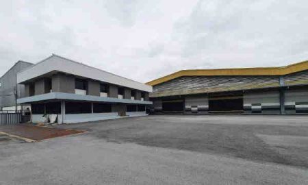 ให้เช่าโรงงาน / โกดัง - ให้เช่าโกดังโรงงานพร้อมสำนักงาน ย่านถนนปู่เจ้าสมิงพราย ขนาด 10,500 ตรม.บนพื้นที่กว่า 6 ไร่ พื้นที่สีม่วง