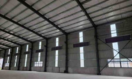 ให้เช่าโรงงาน / โกดัง - ให้เช่าโรงงานโกดังพร้อมออฟฟิศ ย่านหนองใหญ่ชลบุรี ขนาด 3,000 ตรม. ติดเครนได้