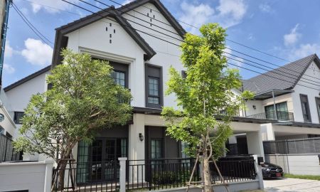 ให้เช่าบ้าน - ให้เช่า บ้านเดี่ยวหลังใหญ่ โครงการ เซนโทร บางนา - ศรีนครินทร์ ใกล้สนามบินสุวรรณภูมิ เฟอร์นิเจอร์หรู ราคา 150,000 บาท/เดือน