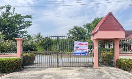 ขายที่ดิน - ขายด่วน! ที่ดินผืนใหญ่ 12 ไร่ พร้อมบ้าน 4 หลัง (ตกแต่งด้วยไม้สัก) อ.สามชุก จ.สุพรรณบุรี