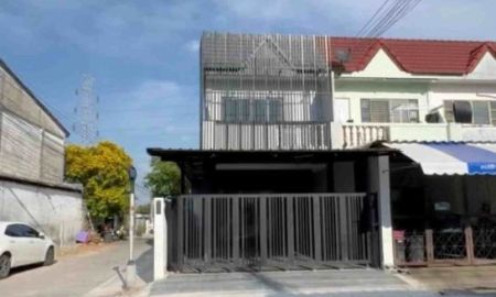 ขายทาวน์เฮาส์ - ขาย Townhouse ทาวเฮ้าส์ 2 ชั้น 2 ห้องนอน หลังมุม ซอยเนินพลับหวาน